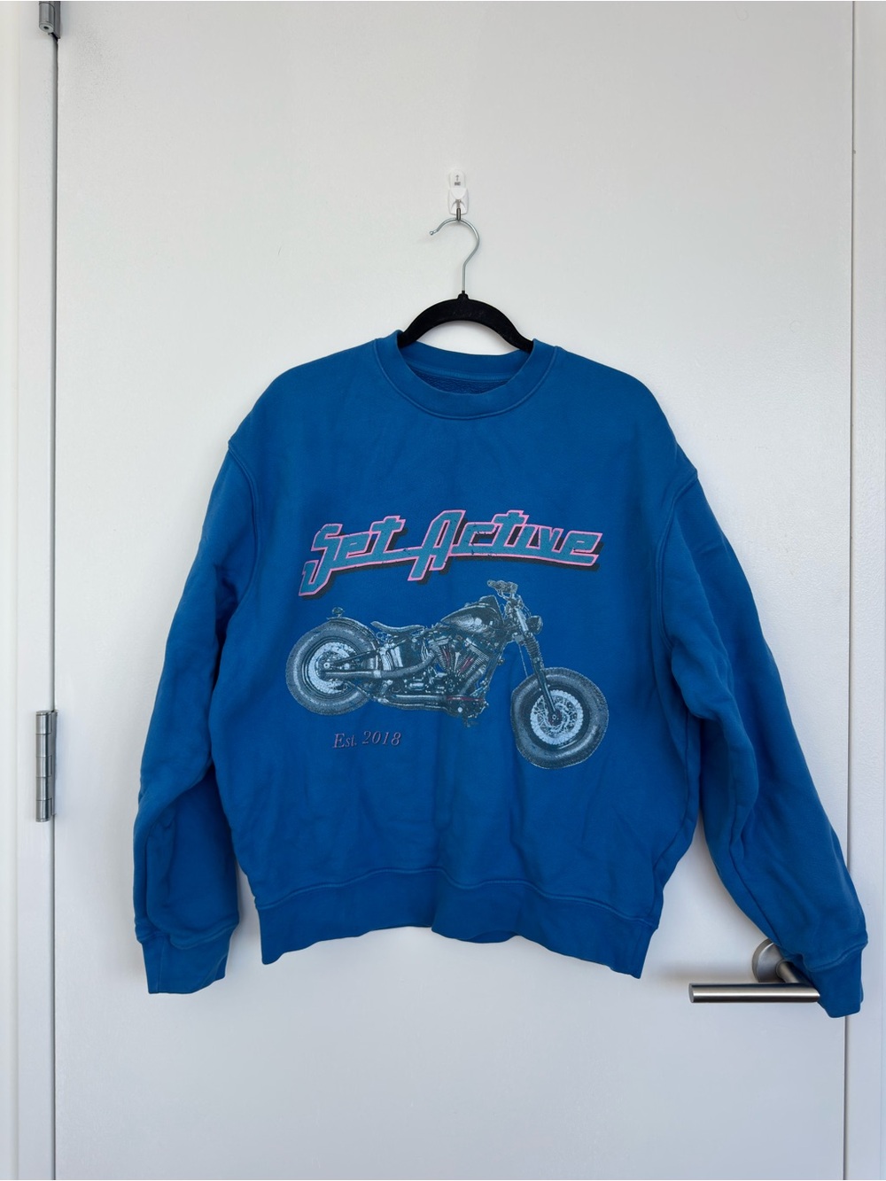 SET Active Blue Crewneck Graphic Sweatshirt